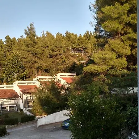 2-bed Maisonette In Pine Forest, 250m From Beach Between Skala Fourka And Siviri