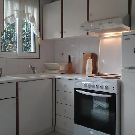 2-bed Maisonette In Pine Forest, 250m From Beach Between Skala Fourka And Siviri بيت للعطل *
