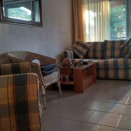 بيت للعطل 2-bed Maisonette In Pine Forest, 250m From Beach Between Skala Fourka And Siviri *