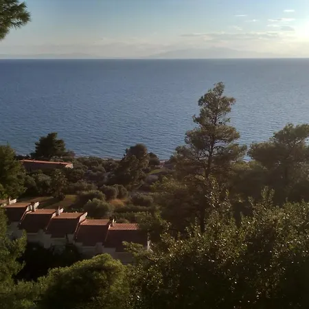 بيت للعطل 2-bed Maisonette In Pine Forest, 250m From Beach Between Skala Fourka And Siviri Skála Foúrkas
