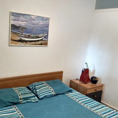 بيت للعطل 2-bed Maisonette In Pine Forest, 250m From Beach Between Skala Fourka And Siviri