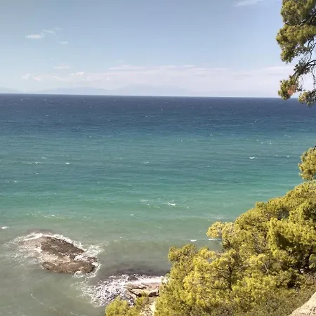 2-bed Maisonette In Pine Forest, 250m From Beach Between Skala Fourka And Siviri بيت للعطل *